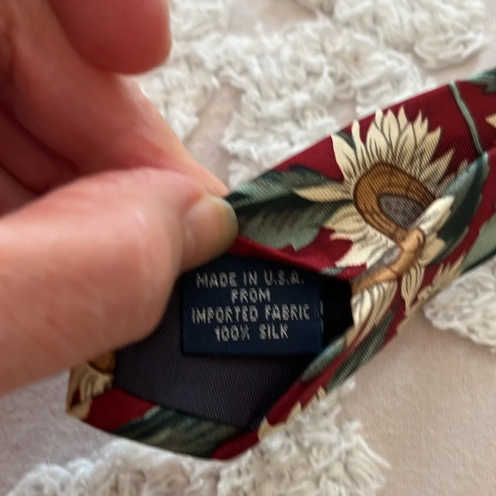 Eddie Bauer Sunflower Tie Vintage